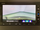 【バックカメラ】運転が苦手な方も車庫入れラクラクです!ギアをリバースに入れれば自動的に切り換わりますので、面倒な操作は不要です♪狭い駐車場もお車を傷つけず安心ですね!