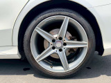 気になるお車がありましたら右の電話番号から直接お店にお問い合わせください。支払方法から車両情報、状態までなんでもご説明させて頂きます。スタッフ一同ご連絡お待ちしております。