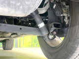 お車を安心してお乗りいただく為には、足回りの定期点検が欠かせません。サービスサポート(有償保証)では無料点検もご提供しており、安心のカーライフをお過ごしいただけるサポート体制が整っています。