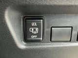 足で開閉もできるオートハンズフリードア