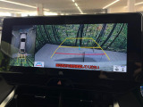 【パノラミックビューモニター】専用のカメラにより、上から見下ろしたような視点で360度クルマの周囲を確認することができます☆死角部分も確認しやすく、狭い場所での切り返しや駐車もスムーズに行えます。