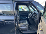 1列目シートです。足元までゆったりとご乗車頂けます!!