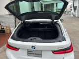 弊社は初度登録より6年目経過の車両に【BMWバリューサービス】をご案内しております。長くお乗りの車両にも適用可能ですので純正メンテナンスでランニングコストも抑えれます。