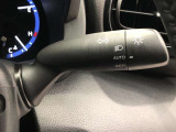ライトスイッチです。「AUTO」にすると外の明るさに応じてスモールライト・ヘッドライトが自動でON・OFFします。夕暮れ時や屋内駐車場、トンネルなどに便利です。