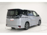 こちらの車は試乗車として使っていた車ですので状態も良く外観のキズなども比較的少ないです。