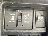 【両側パワースライドドア】スマートキーや運転席のスイッチで後席両側スライドドアの開閉が可能♪電動だから力を入れてドアを開ける必要が無く、小さなお子様でも簡単に開け閉めでき快適です♪