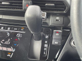 【 シフト 】スムーズなシフトチェンジで快適にお車を操縦していただけます!//