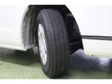 タイヤサイズ 195/80R15。