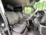運転席シート廻りは使用感も少なく、良好な状態となっています。丁寧に使われていたことがよくわかりますね。
