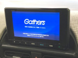 【純正ナビ】人気の純正ナビを装備しております。ナビの使いやすさはもちろん、オーディオ機能も充実!キャンプや旅行はもちろん、通勤や買い物など普段のドライブも楽しくなるはず♪
