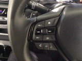 ステアリングリモコンは、運転中でも簡単に音量調整やチャンネル変更もできます!わき見運転防止にもつながるので安心です♪