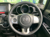 【ステアリングスイッチ】運転中、前方から目線をそらすことなく、オーディオ等の操作が可能な便利機能!安心&快適なドライブを演出してくれます♪
