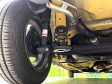 お車を安心してお乗りいただく為には、足回りの定期点検が欠かせません。サービスサポート(有償保証)では無料点検もご提供しており、安心のカーライフをお過ごしいただけるサポート体制が整っています。