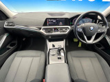 3シリーズセダン 320i 