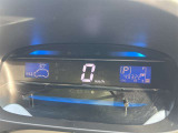 整備スタッフは国家資格を持つプロの整備士です。車検の受入/中間/完成検査と保安基準発行のすべても自社で行います。