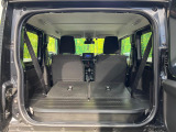 普段のお買い物や通勤、送迎等に十分な荷室スペースを確保しております。セカンドシートを倒すと、大きな荷物の積載も可能です♪