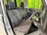 運転席シート廻りは使用感も少なく、良好な状態となっています。丁寧に使われていたことがよくわかりますね。
