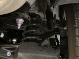お車を安心してお乗りいただく為には、足回りの定期点検が欠かせません。サービスサポート(有償保証)では無料点検もご提供しており、安心のカーライフをお過ごしいただけるサポート体制が整っています。