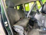 運転席シート廻りは使用感も少なく、良好な状態となっています。丁寧に使われていたことがよくわかりますね。