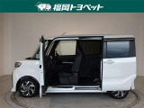 両側パワースライドドア付きだから、狭い駐車スペースなどでの 乗り降りラクラク!小さなお子さまのいるご家庭には嬉しい装備。