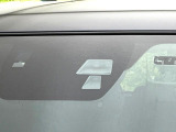 【i-ACTIVESENSE】走行中に前方の車両等を認識し、衝突しそうな時は警報とブレーキで衝突回避と被害軽減をアシスト。より安全にドライブをお楽しみいただけます。