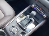 エンジン、トランスミッション、ボディ、シャシーのすべてにスカイアクティブテクノロジーを採用!上質で気持ちのいい走りと、優れた燃費性能を両立しています。
