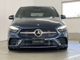 納車前整備は、メルセデスベンツ国際認定メカニックによる最新の検査ライン等の施設が充実した当社工場で入念に行います。メルセデス・ベンツの定める厳しい基準をクリアしたお車のみをご案内させて頂きます。