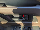 集中ドアロックシステム搭載で運転席からのロックが可能です。