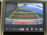 バックモニター付きです。モニターにはガイド線も表示されます。