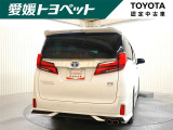 「中古車ハイブリッド保証」付き。ハイブリッド機構を無償で保証します。保証期間は、初度登録年月から10年目まで、またはロングラン保証が終わってから3年間。ただし累計走行距離が20万km以内です。
