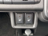 【前席シートヒーター】シートヒーターを装備し、寒い季節でも座席を温めて快適なドライブをサポートします。短時間で暖かさを感じられる便利な装備です。