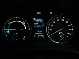展示車は全てトヨタの車を知り尽くしたエキスパートが基本性能に関わる機能や状態を徹底的にチェックしています。消耗部品の事前交換など法定12ヶ月点検相当の点検・整備を必ず実施しています。