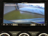 バックモニター付きです。