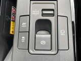店舗にて現車の確認もいただけますので、お電話で在庫のご確認の上是非ご来店くださいませ。