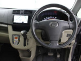 運転席廻りです。