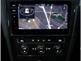 VW純正インフォティメントシステム「DiscoverPro」大変使いやすいタッチパネル型ナビゲーションでETC2.0とエンブレム内蔵バックカメラが付いています。