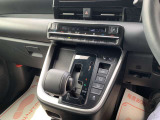 ★中古車なので、傷や凹みは多少はございます。小さな傷から大きな傷までさまざまです。大きな傷凹みは鈑金塗装修理後にお渡しを致しております。自社鈑金工場完備ですので、スピーディーな対応が可能です!