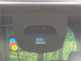 【シティブレーキアクティブシステム】低速走行中に前方の車両等を認識し、衝突しそうな時は警報とブレーキで衝突回避と被害軽減をアシスト。より安全にドライブをお楽しみいただけます。