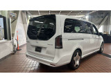 メルセデス・ベンツの定める厳しい基準をクリアしたお車のみをご案内させて頂きます。納車前整備はメーカー規定に基づき100項目にも及ぶ点検を熟練のメカニックによって行いご納車させて頂きます。