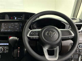 使いやすく運転しやすいレイアウトの運転席周り。