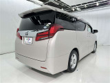 走りにこだわりながら収納力も持ち合わせたお車です。荷物を載せて軽快なドライブを楽しめますよ♪