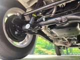 お車を安心してお乗りいただく為には、足回りの定期点検が欠かせません。サービスサポート(有償保証)では無料点検もご提供しており、安心のカーライフをお過ごしいただけるサポート体制が整っています。