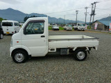 4WD、5速MT、エアコン、パワステ、レベライザー!ご来店の際は、在庫確認の上お越しくださいますようお願いします。