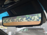 【デジタルインナーミラー】後席の大きな荷物や同乗者で後方が確認しづらい時でも安心!カメラが撮影した車両後方の映像をルームミラー内に表示。クリアな視界で状況の確認が可能です!