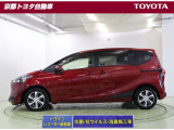 両側電動スライドドアです。狭い道や駐車場などでドアが全開に出来るのは嬉しいですね。内側からも開閉できるのでお迎えの時などにスッと開けてあげられて便利ですよ。