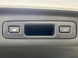 【パワーバックドア】スマートキーや運転席のボタンを押すだけでリアゲートが自動で開閉します!荷物を持っている時や、高い位置にあるバックドアを閉める際に便利な機能です♪