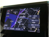 純正ナビを装備。タッチパネル式で使いやすく、お出かけもラクラクです。