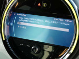 Apple CarPlay搭載!お持ちのiPhoneをナビに接続することによって、音楽を聴いたり、電話をかけたりすることができます!