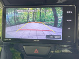 【バックカメラ】駐車時に後方がリアルタイム映像で確認できます。大型商業施設や立体駐車場での駐車時や、夜間のバック時に大活躍!運転スキルに関わらず、今や必須となった装備のひとつです!