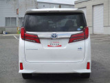 国家整備資格を取得しておりますメカニックが、大切なお客様のお車をご納車に向けて整備致します♪